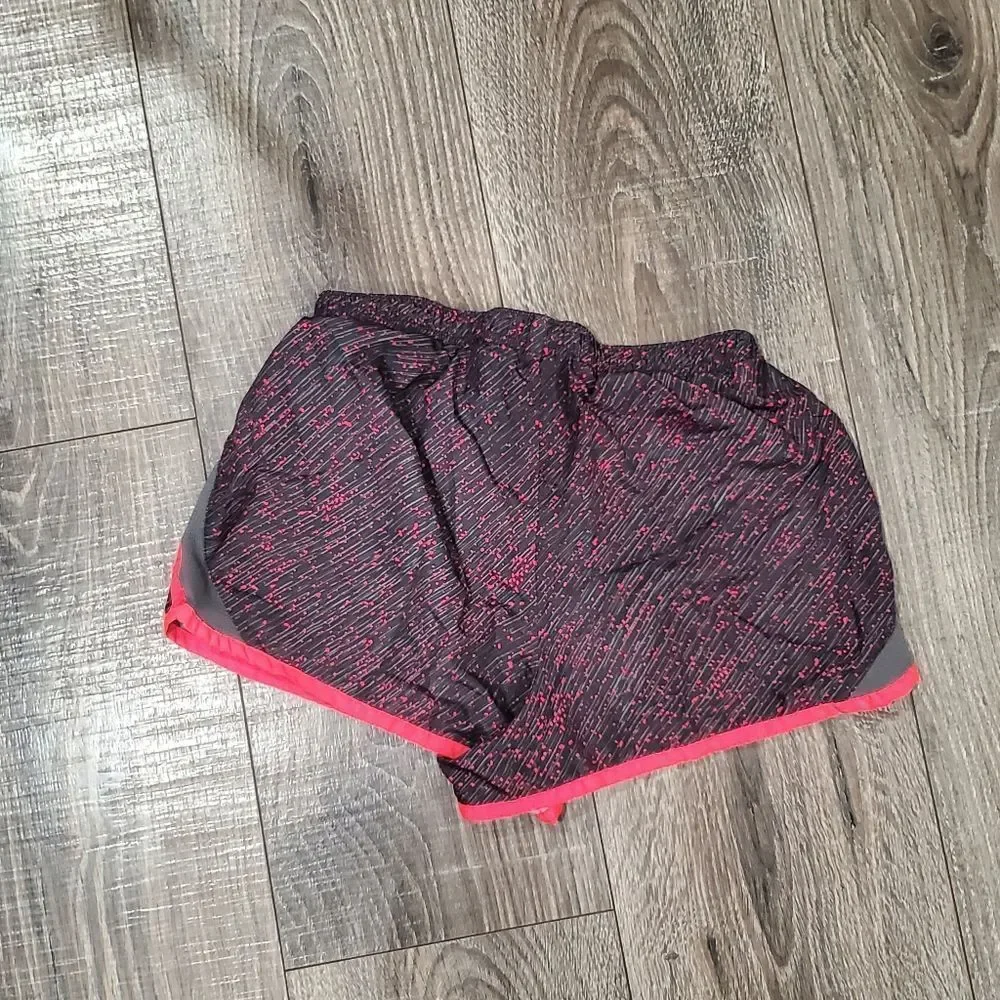 Girls Champion Athletic Shorts Size 12 Red and Black Shorts